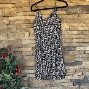 OLD NAVY Women's Black & White Floral Print Sleeveless Casual Midi Dress Size Xl